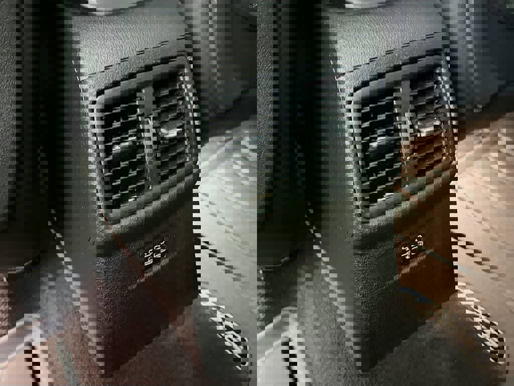 Used 2019 BMW X2 sDrive28i image 16