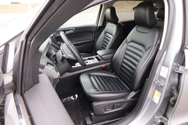Certified 2024 Ford Edge SEL image 8