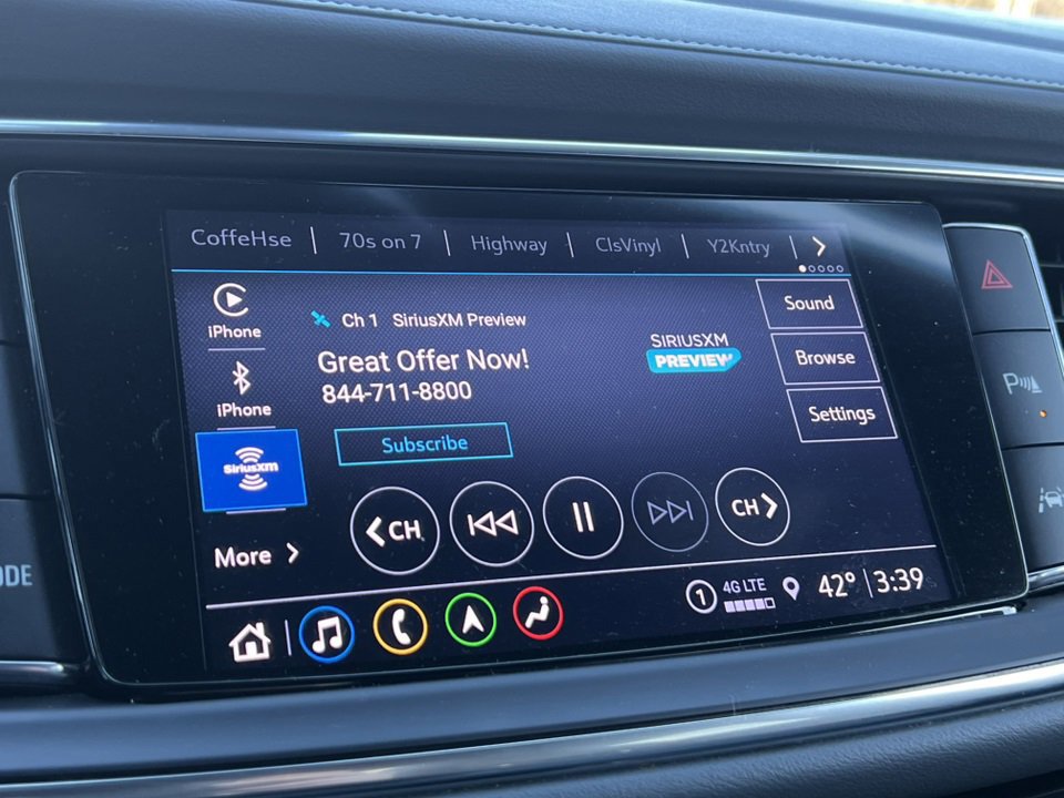 Used 2022 Buick Enclave Essence w/ Experience Buick Package image 29