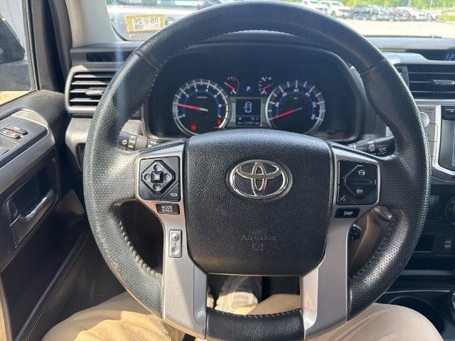 Used 2018 Toyota 4Runner SR5 AWD/4WD image 11