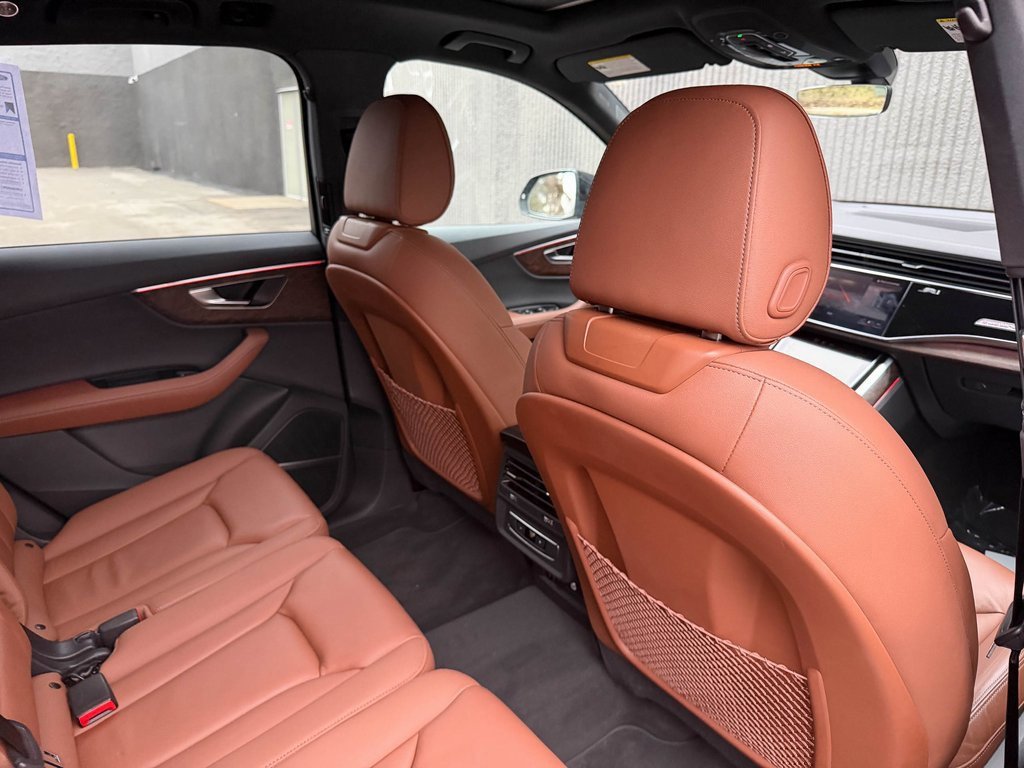 Used 2025 Audi Q7 3.0T Premium Plus image 26