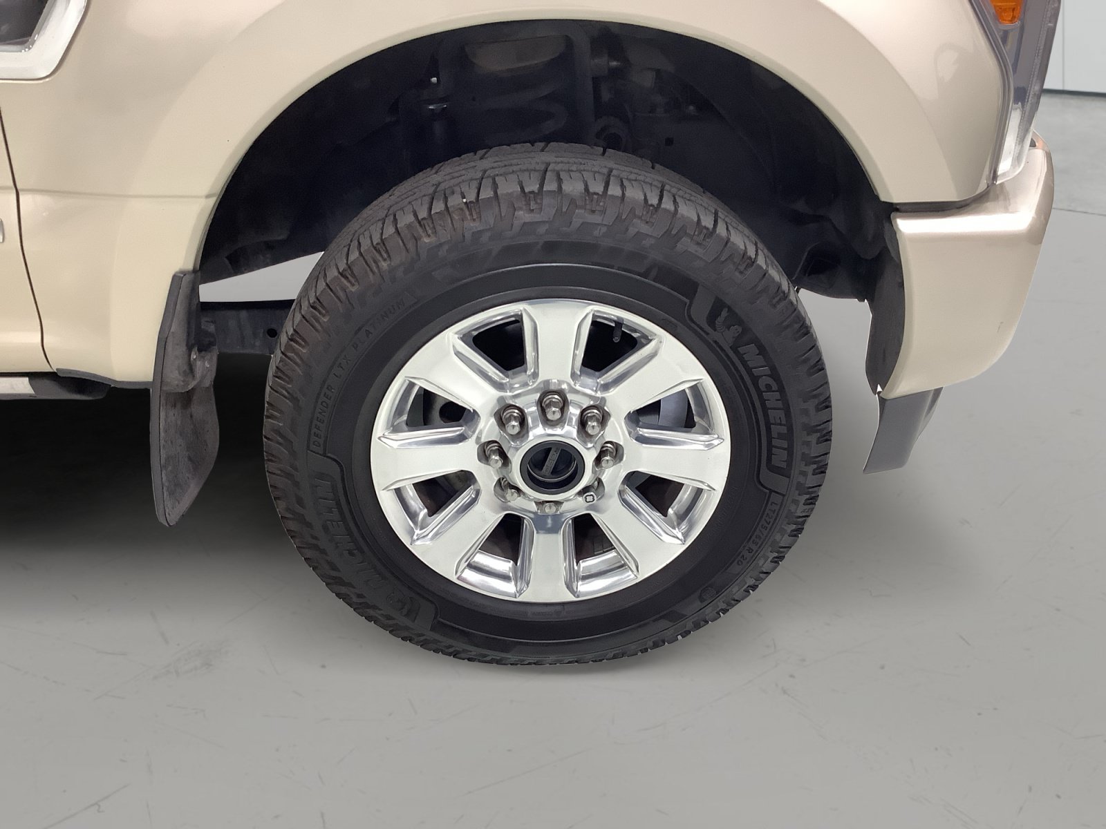 Certified 2018 Ford F250 Platinum w/ Platinum Ultimate Package AWD/4WD image 10