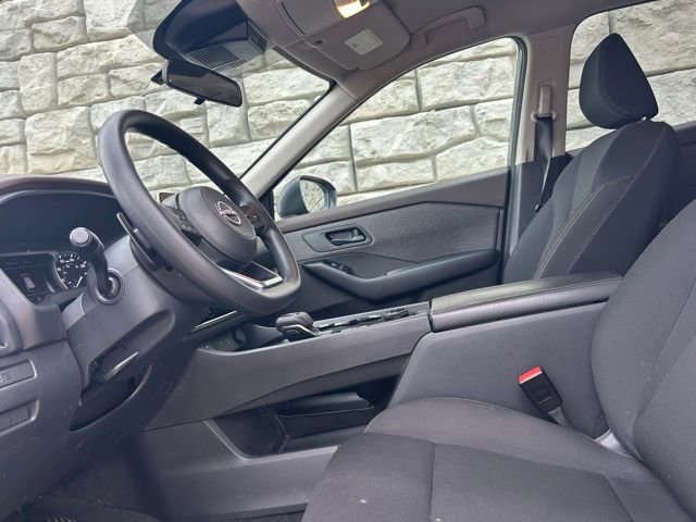 Used 2023 Nissan Rogue S AWD/4WD image 8