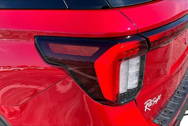 Certified 2025 Ford Explorer ST AWD/4WD image 23