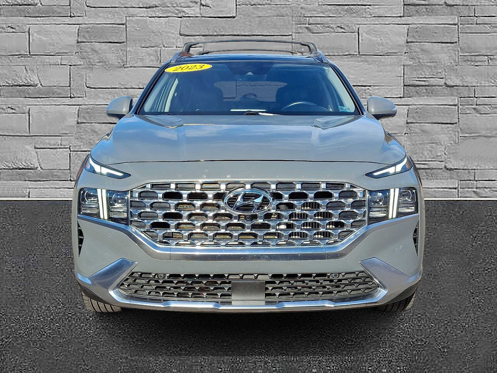 Used 2023 Hyundai Santa Fe Limited image 3