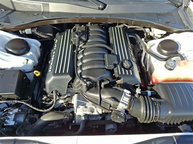 Used 2023 Chrysler 300 C image 28