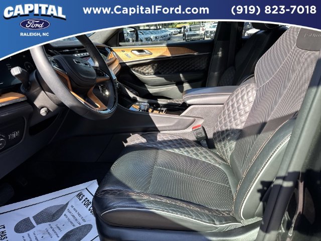Used 2023 Jeep Grand Cherokee Summit AWD/4WD image 19