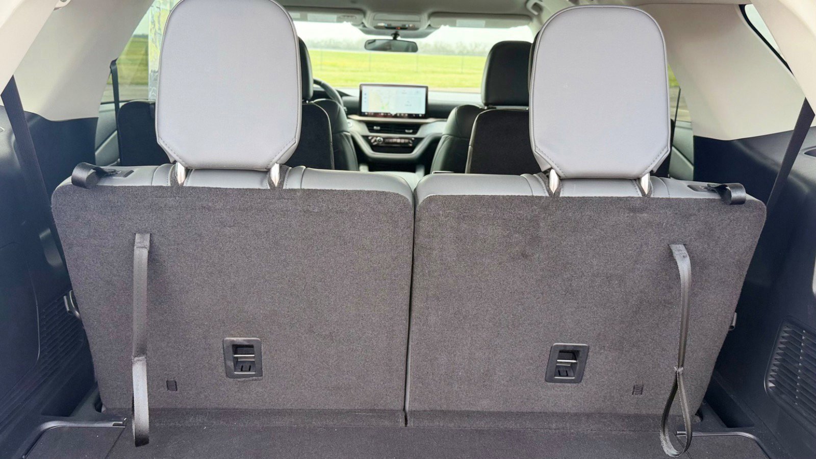 Certified 2025 Ford Explorer Active w/ Active Comfort Package AWD/4WD image 6
