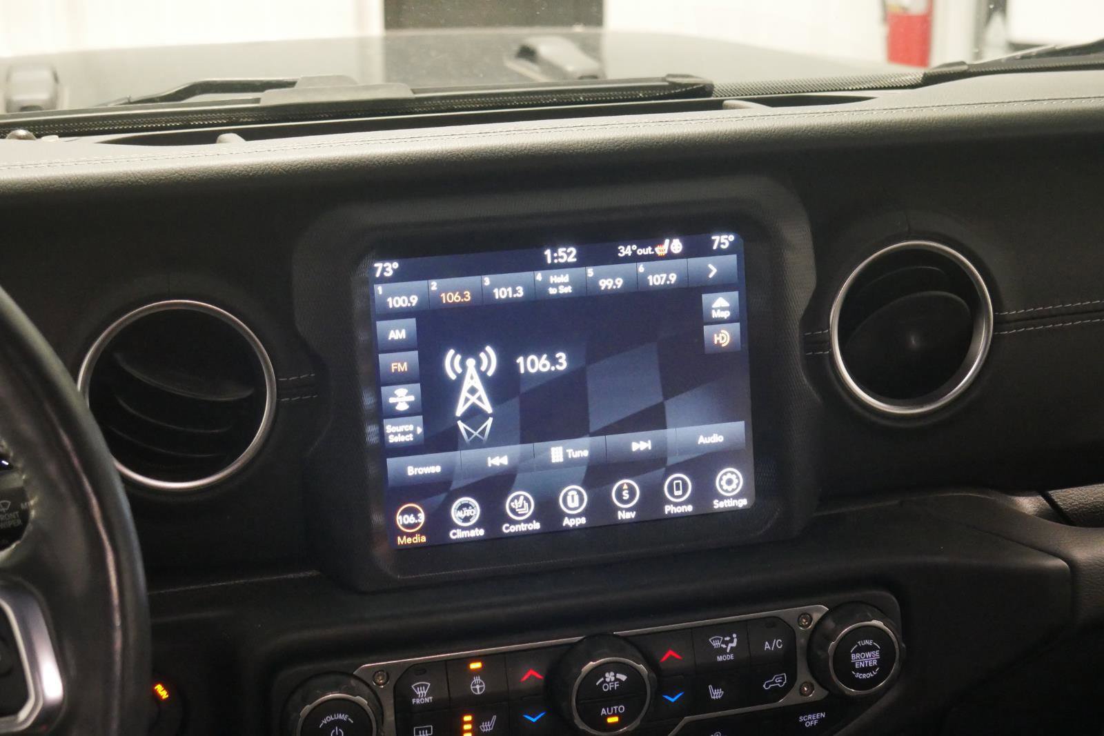 Used 2023 Jeep Wrangler Sahara w/ Cold Weather Group image 21