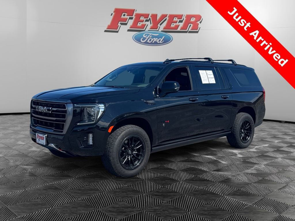 Used 2023 GMC Yukon XL AT4 w/ Technology Package image 7