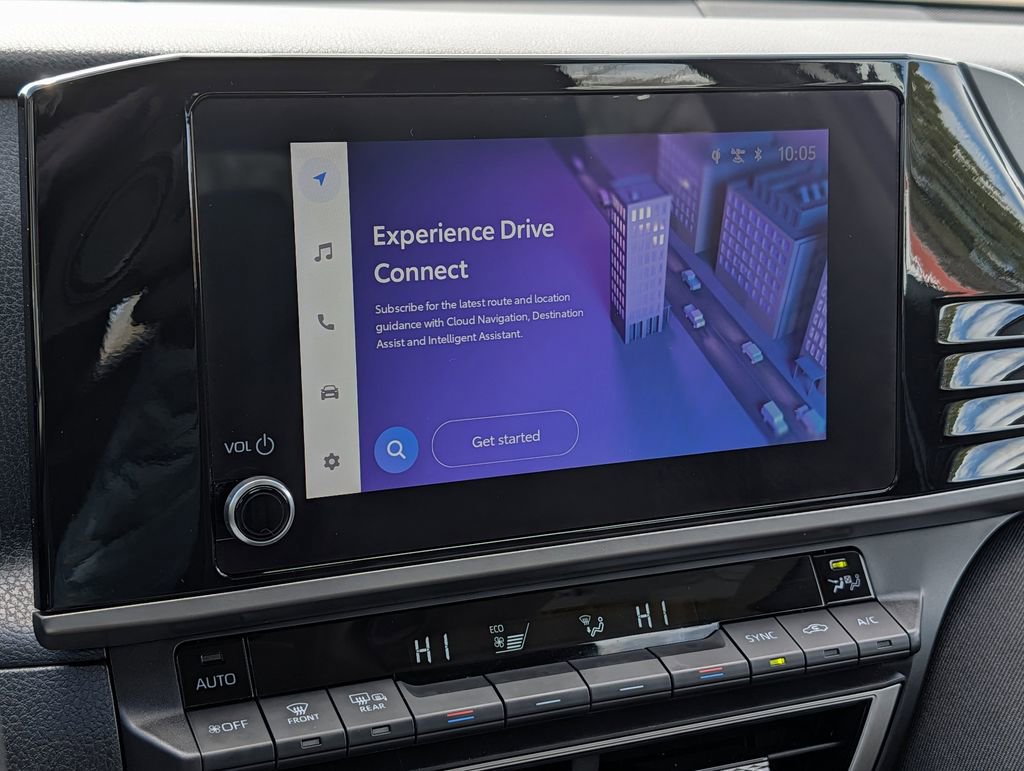 Used 2025 Toyota Camry LE image 16