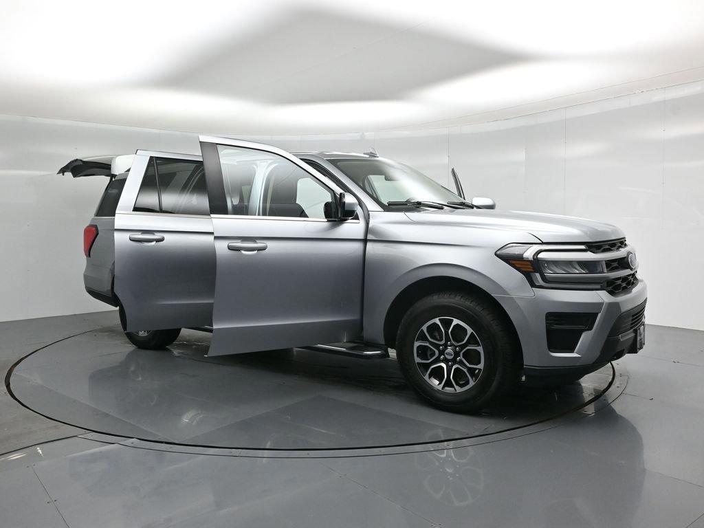 Certified 2023 Ford Expedition Max XLT image 59
