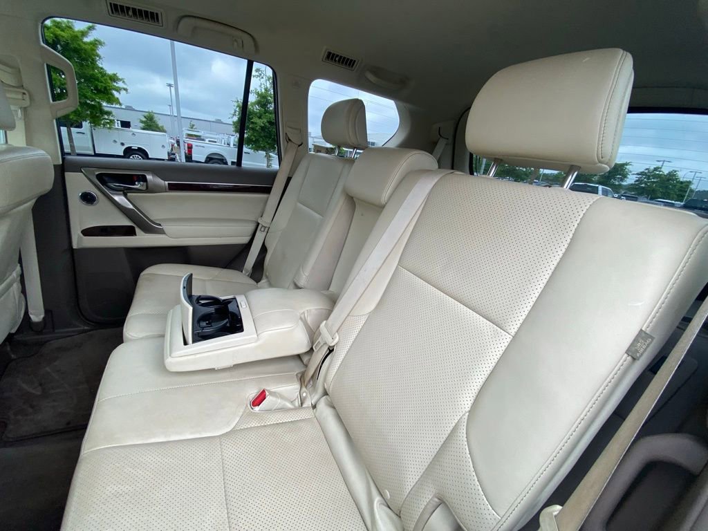 Used 2018 Lexus GX 460 Luxury AWD/4WD image 27
