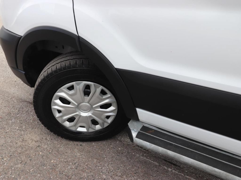 Certified 2025 Ford Transit 250 Low Roof w/ Exterior Upgrade Package RWD image 3