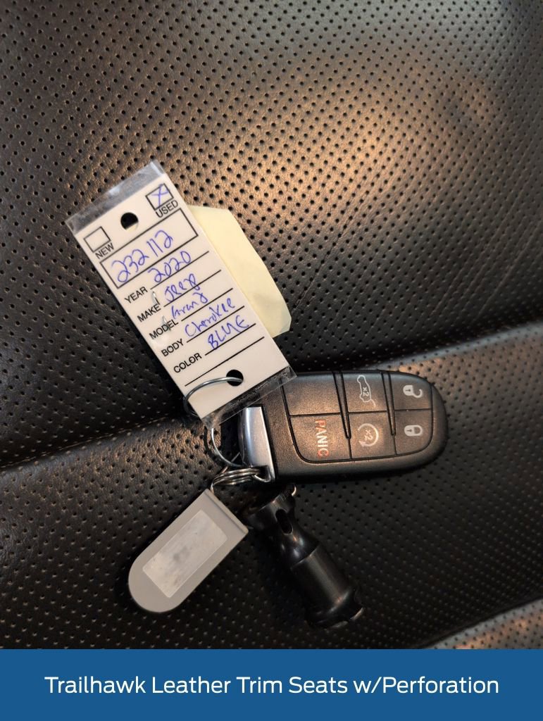 Used 2020 Jeep Grand Cherokee Trailhawk w/ Trailhawk Luxury Group image 48