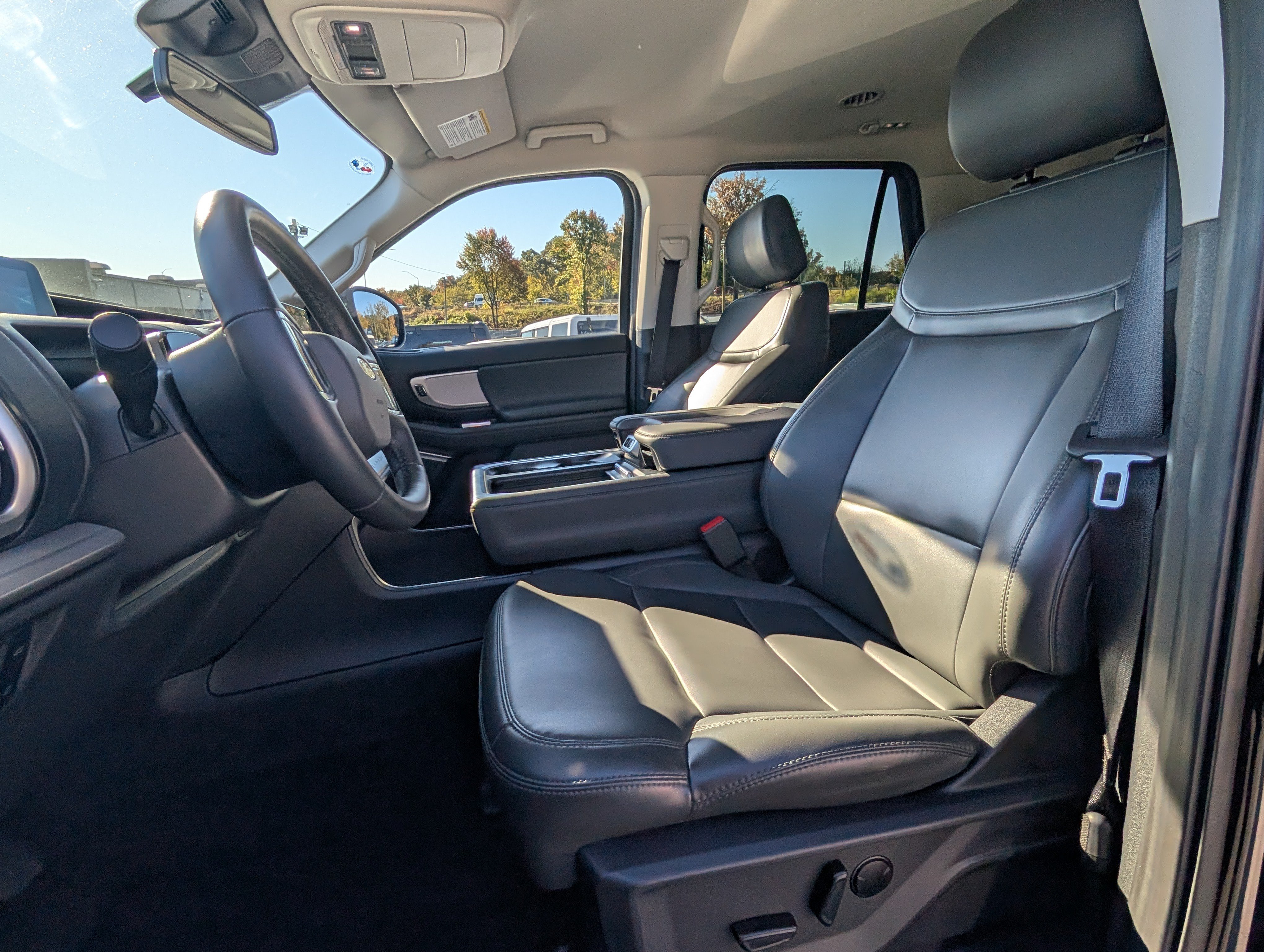 Certified 2026 Ford Expedition Active AWD/4WD image 22