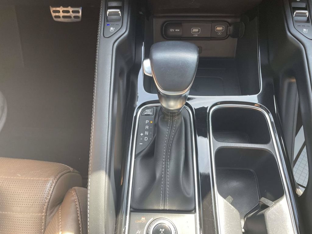 Used 2022 Kia Telluride SX w/ SX Prestige Package AWD/4WD image 17