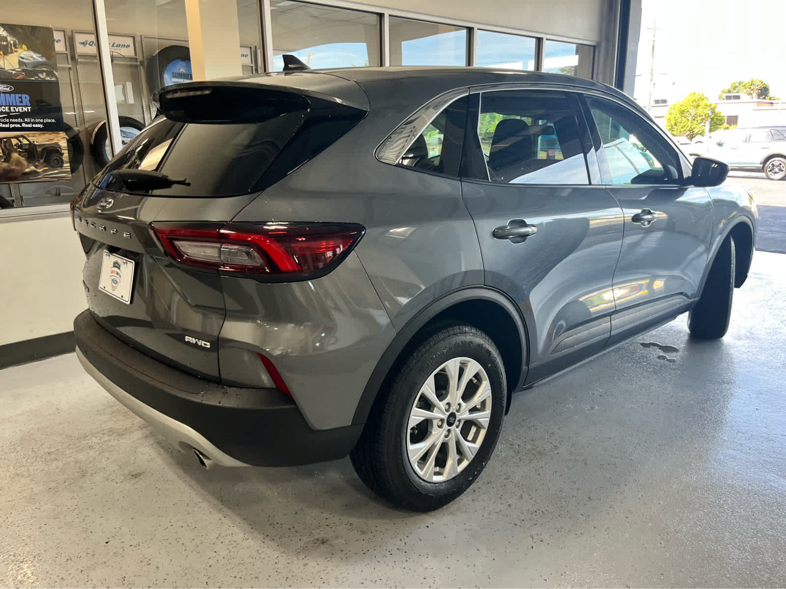 Certified 2023 Ford Escape Active w/ Tech Pack #1 AWD/4WD image 9