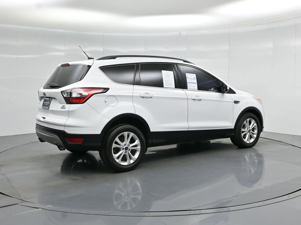 Certified 2018 Ford Escape SE FWD image 26
