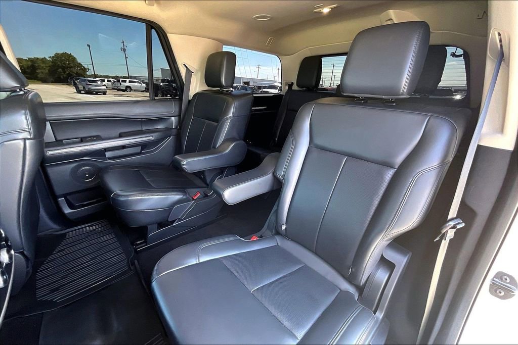 Certified 2022 Ford Expedition XLT RWD image 19