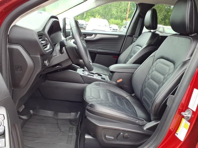 Certified 2023 Ford Escape Platinum w/ Premium Technology Package AWD/4WD image 17