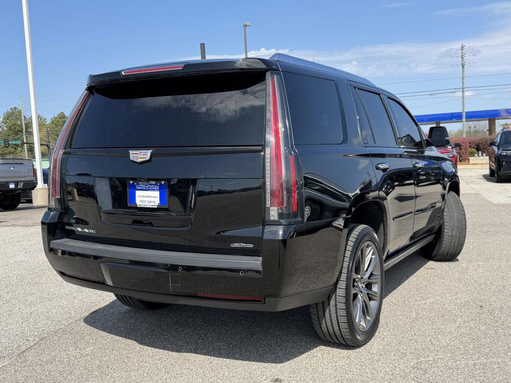 Used 2019 Cadillac Escalade Platinum w/ Escalade Sport Edition image 4