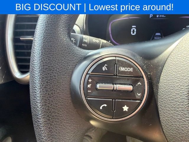 Used 2024 Kia Soul LX w/ Option Group 015 FWD image 32