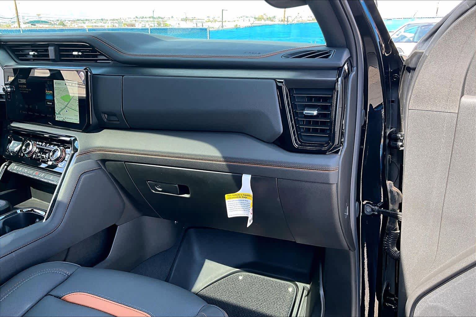 Used 2025 GMC Sierra 2500 AT4 w/ AT4 Premium Plus Package AWD/4WD image 19