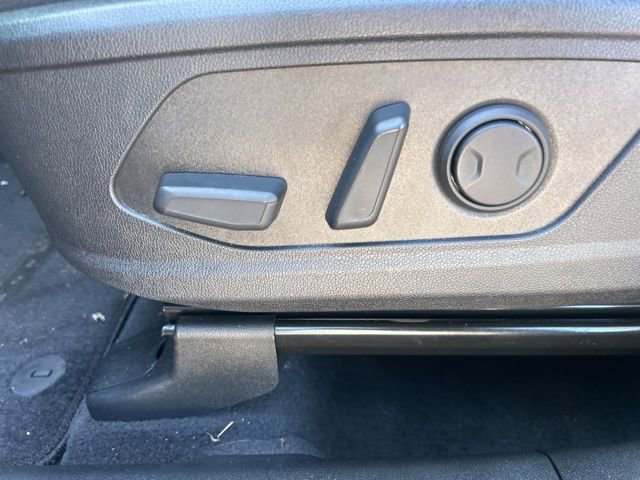 Used 2025 Kia Sorento S FWD image 16