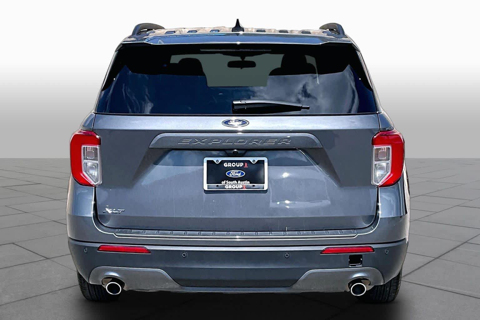 Certified 2023 Ford Explorer XLT w/ Equipment Group 202A RWD image 5