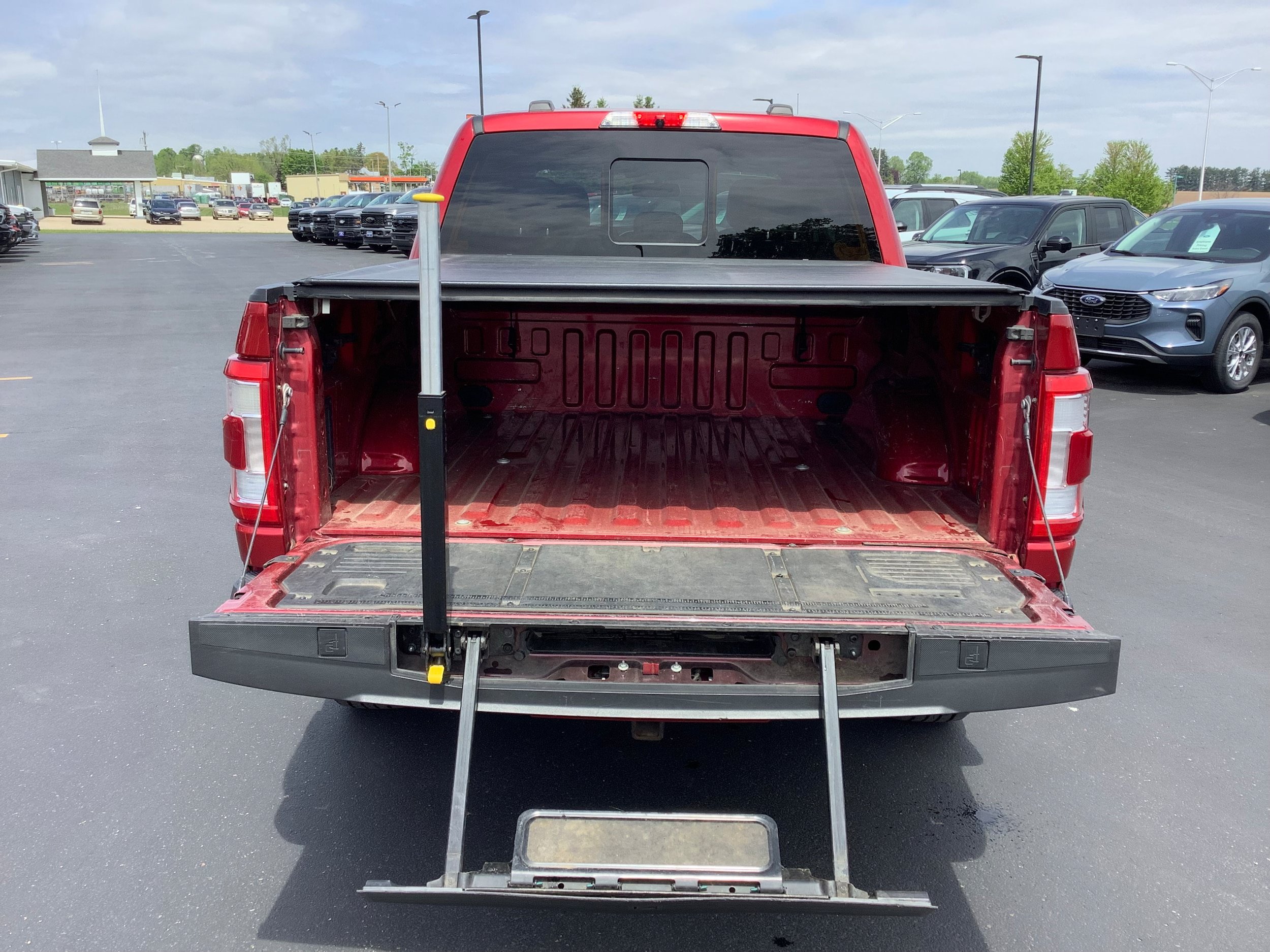 Certified 2021 Ford F150 Lariat w/ Equipment Group 502A High AWD/4WD image 5