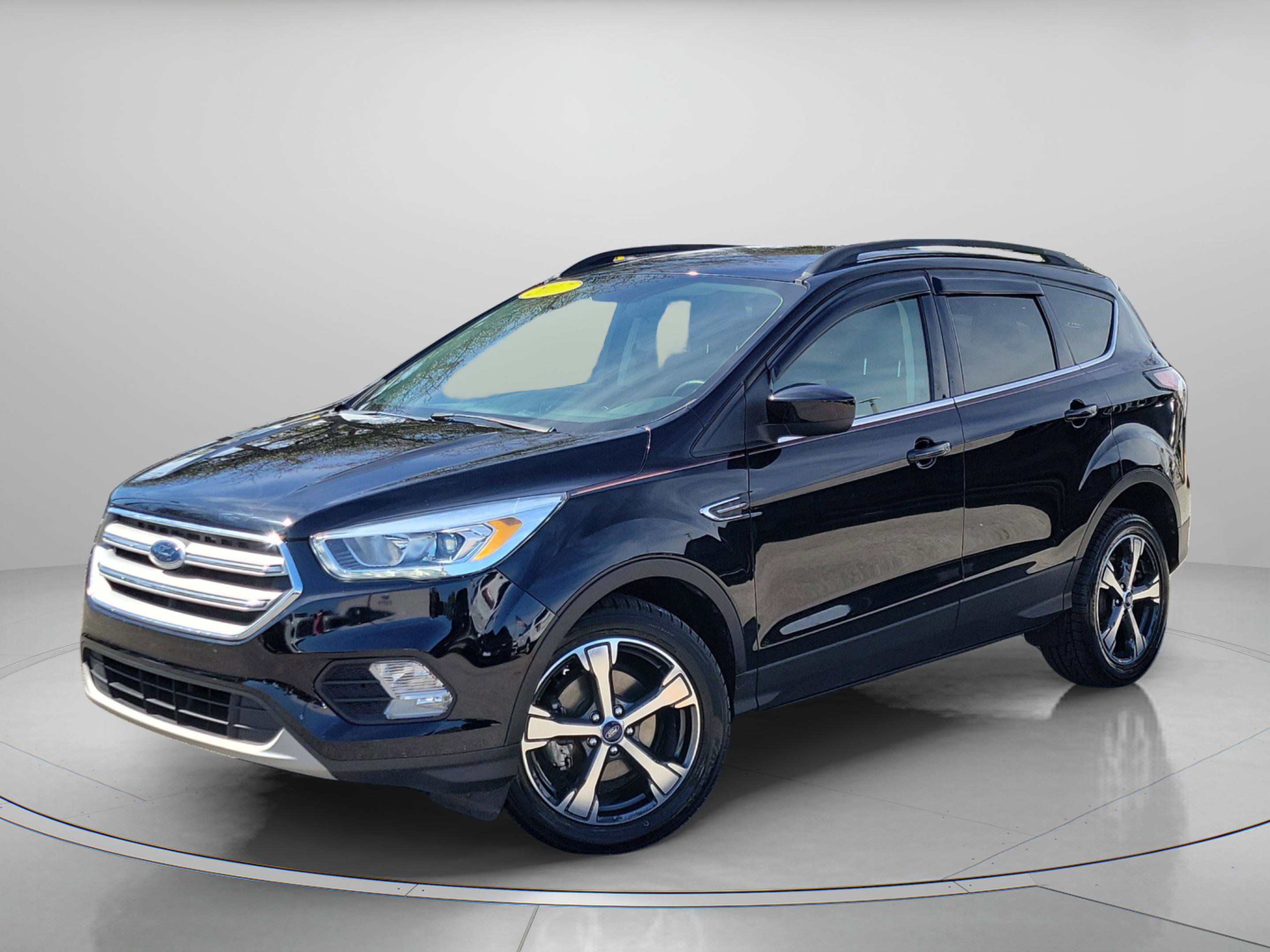 Certified 2017 Ford Escape SE w/ SE Leather Comfort Package image 2
