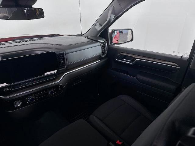 Used 2022 Chevrolet Silverado 1500 LT image 24