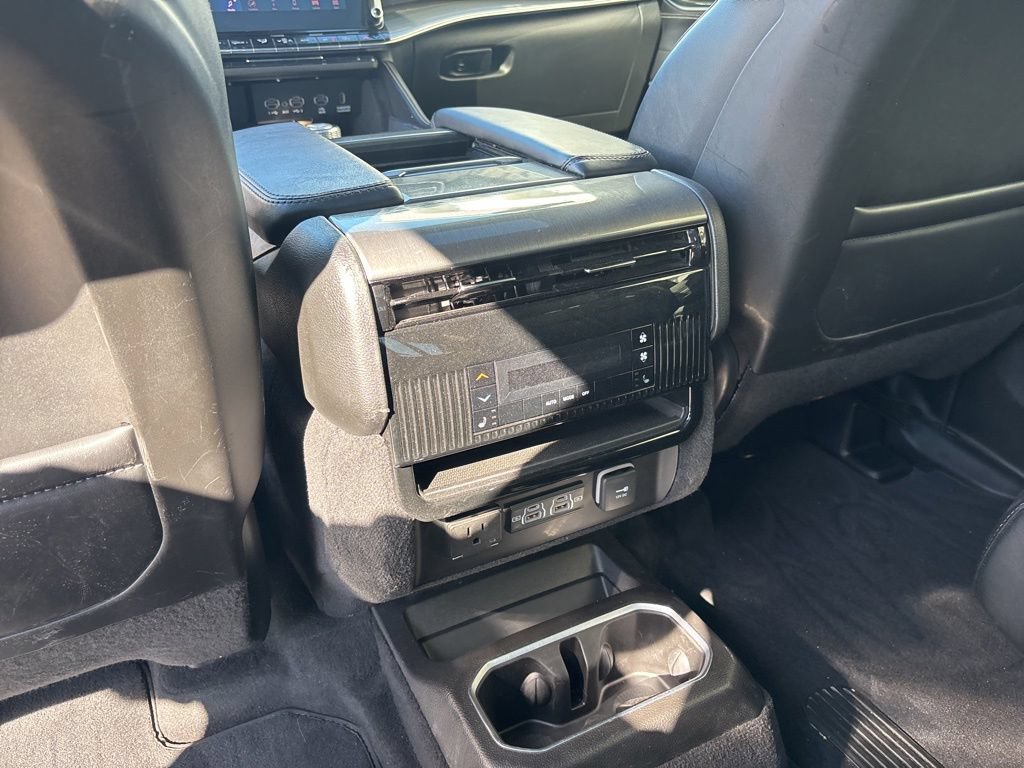 Used 2022 Jeep Wagoneer Series II AWD/4WD image 28