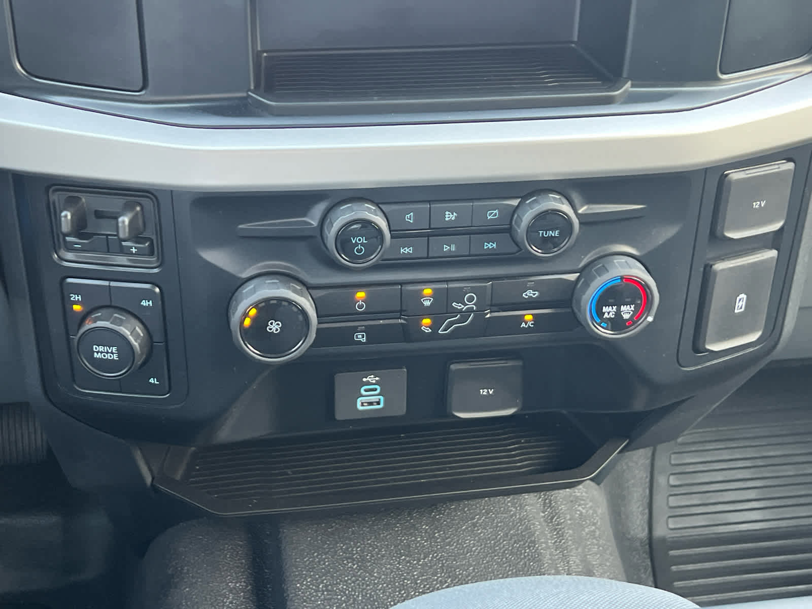 Certified 2024 Ford F250 XL image 34