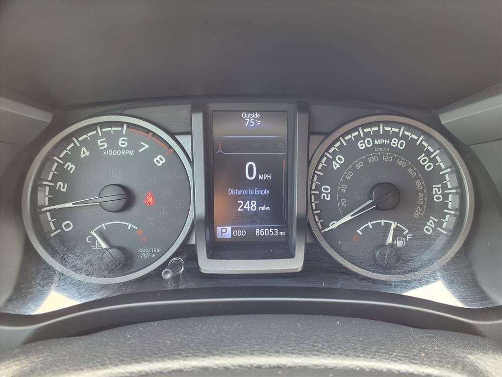 Used 2019 Toyota Tacoma TRD Sport w/ Technology Package image 15