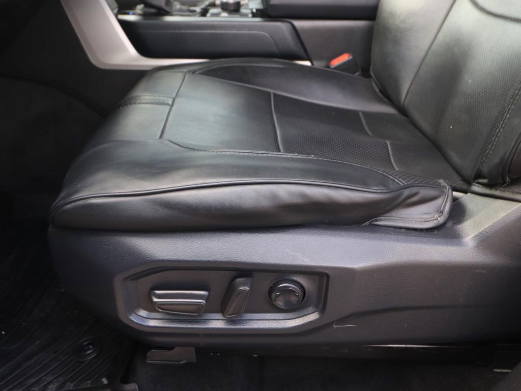 Used 2025 Toyota Tundra SR5 AWD/4WD image 18