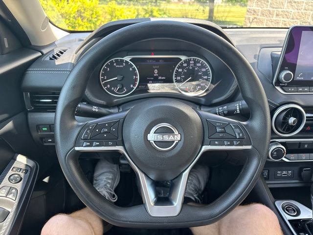 Used 2024 Nissan Sentra SV FWD image 18