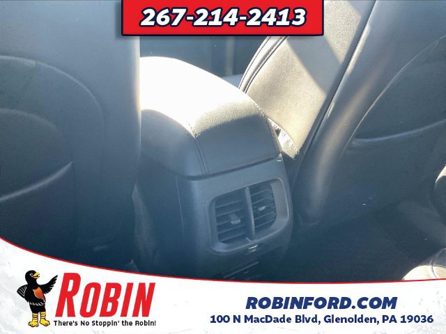 Used 2020 Jeep Cherokee Latitude Plus AWD/4WD image 12