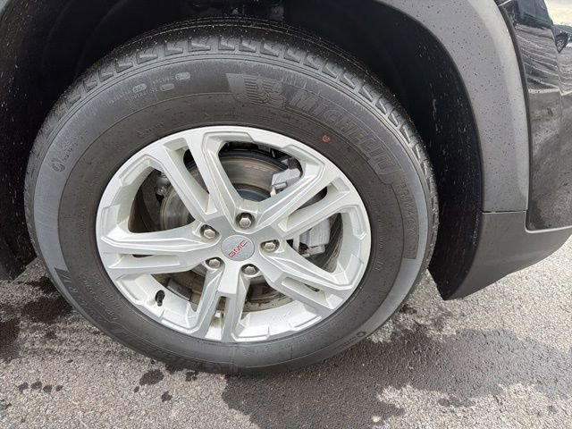 Used 2024 GMC Terrain SLE image 7
