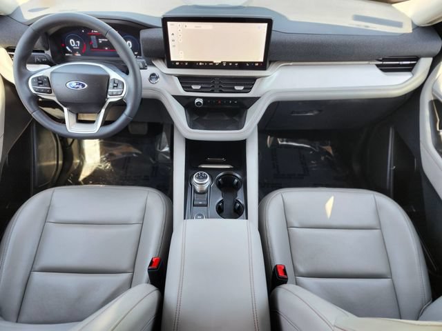 Certified 2025 Ford Explorer Active w/ Active Comfort Package AWD/4WD image 12