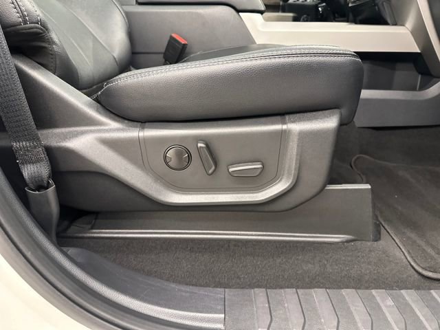 Certified 2022 Ford F350 Lariat w/ Lariat Ultimate Package image 13