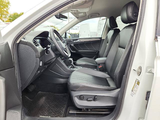 Used 2023 Volkswagen Tiguan SE FWD image 13