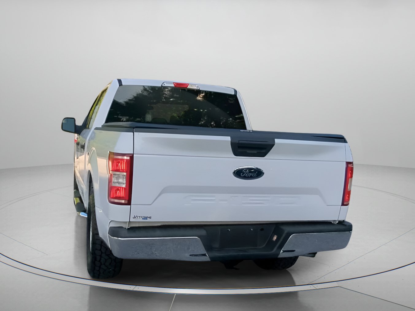 Certified 2018 Ford F150 XLT RWD image 23