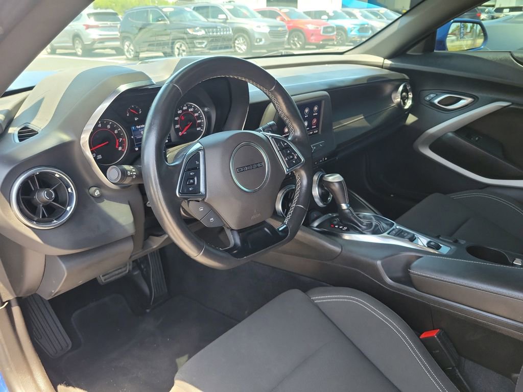 Used 2023 Chevrolet Camaro LT RWD image 15
