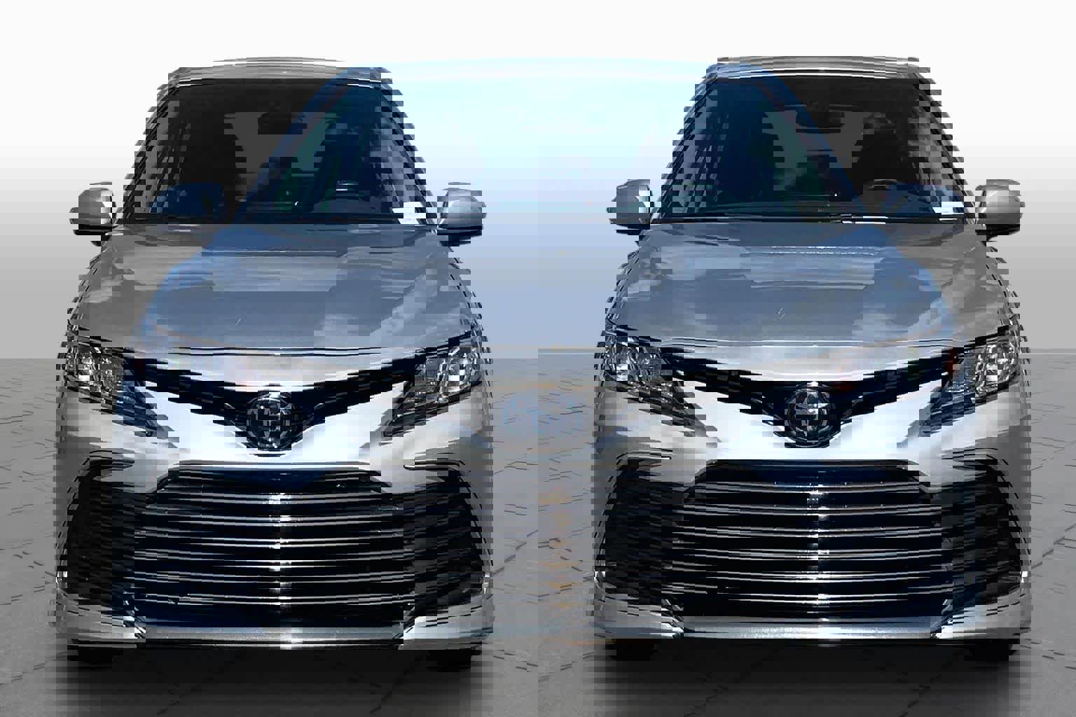 Used 2024 Toyota Camry LE FWD image 6