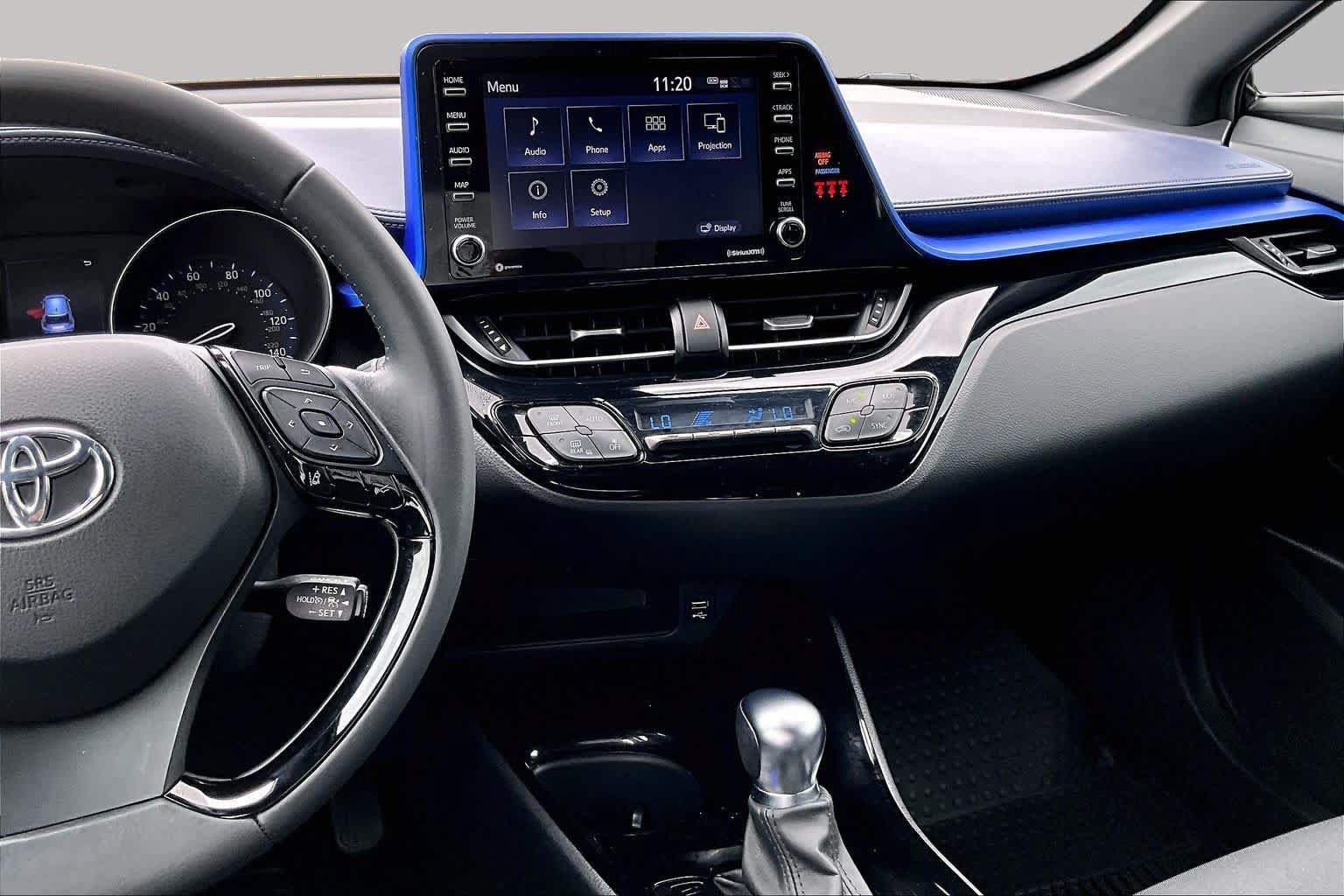 Used 2022 Toyota C-HR XLE FWD image 9