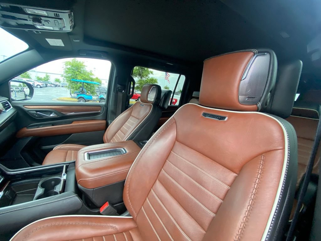 Used 2024 GMC Yukon XL Denali Ultimate AWD/4WD image 20