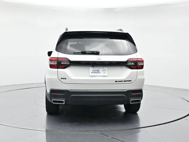 Used 2025 Honda Pilot Black Edition image 8