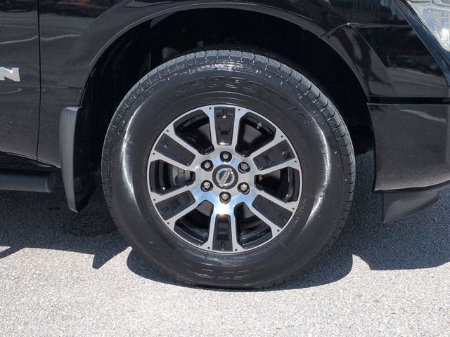 Used 2022 Nissan Titan SV w/ SV Convenience Package AWD/4WD image 11